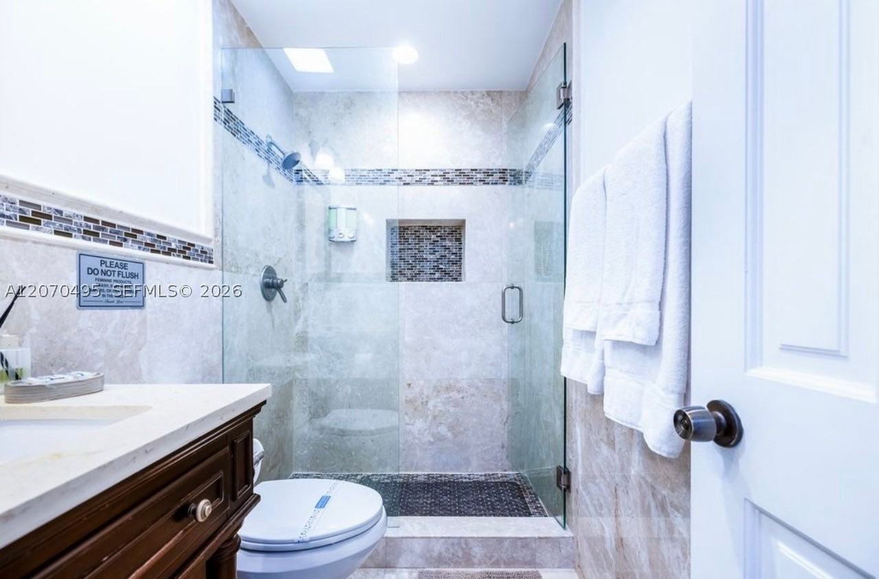 12440 Sw 207th Ter - Photo 6 of 28
