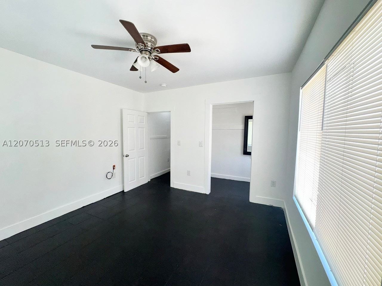 1631 Nw 3rd St #5 - Photo 3 of 11