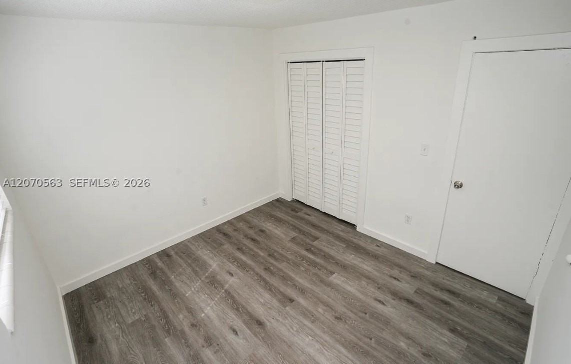 1043 Nw 5th St #5 - Photo 4 of 13