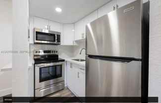1811 Nw 19th Ter #5 - Photo 1 of 1