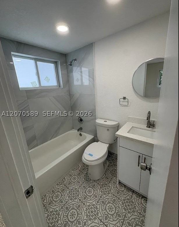 1811 Nw 19th Ter #5 - Photo 6 of 9