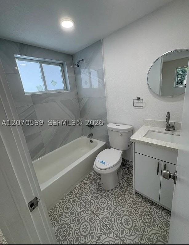 1811 Nw 19th Ter #5 - Photo 7 of 9