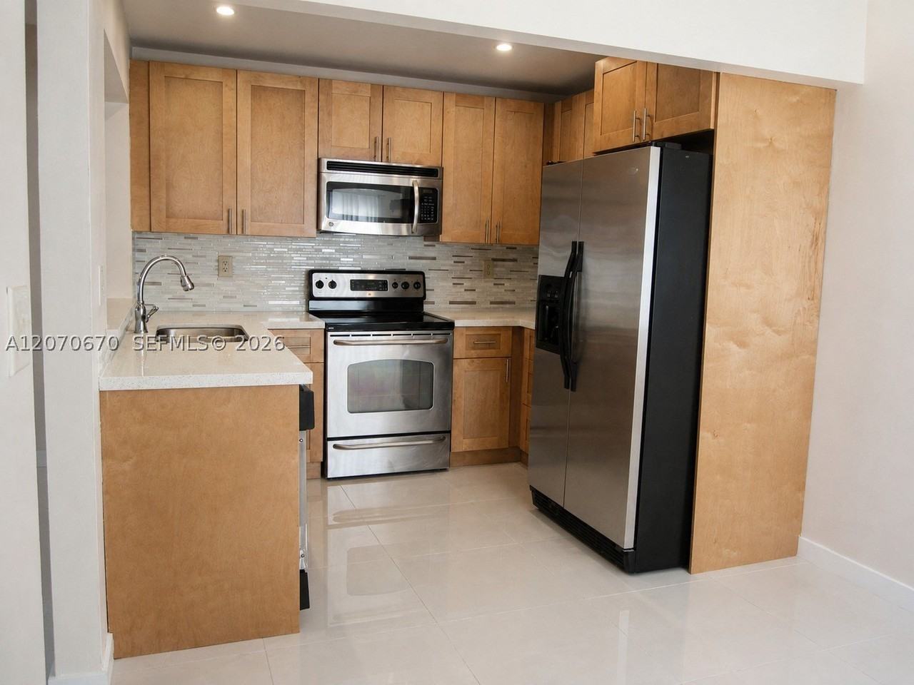 454 Ne 210th Circle Ter #202-7B - Photo 2 of 28