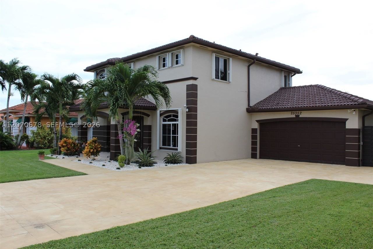 25352 Sw 122nd Ct - Photo 2 of 33