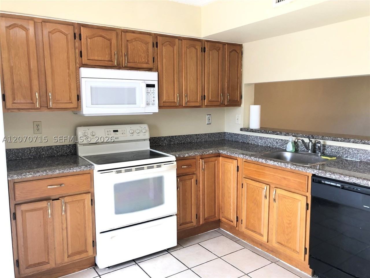 14902 Sw 82nd Ln #13-206 - Photo 5 of 12
