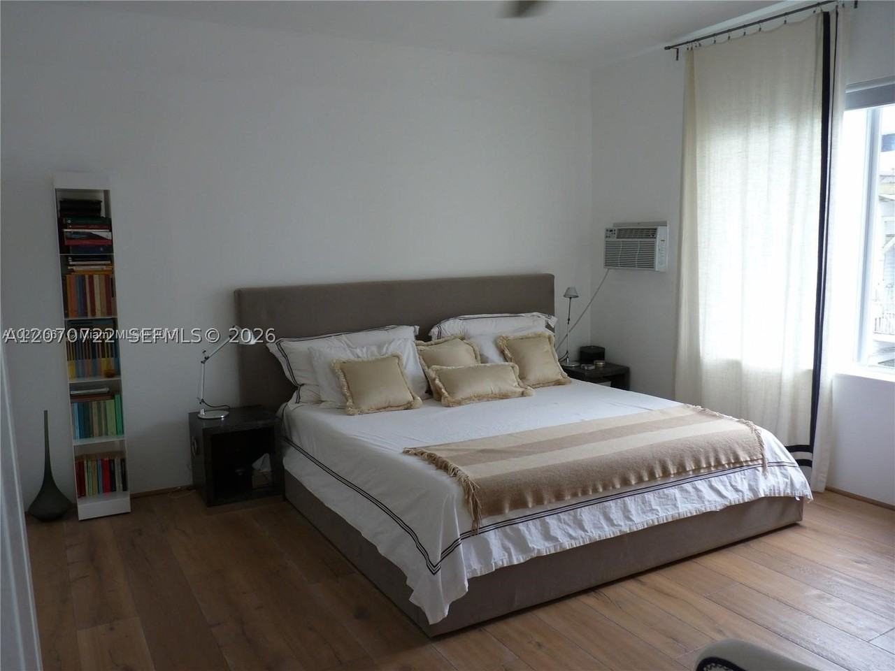 820 Euclid Ave #204 - Photo 7 of 15