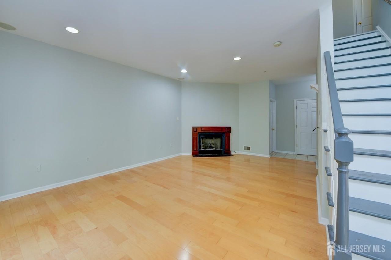 34 Forest Dr - Photo 4 of 41
