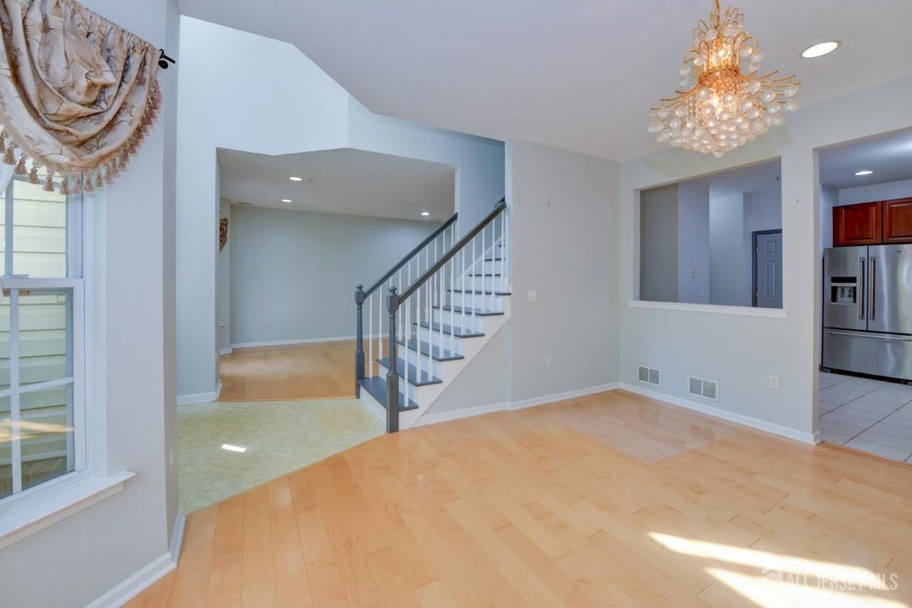 34 Forest Dr - Photo 6 of 41