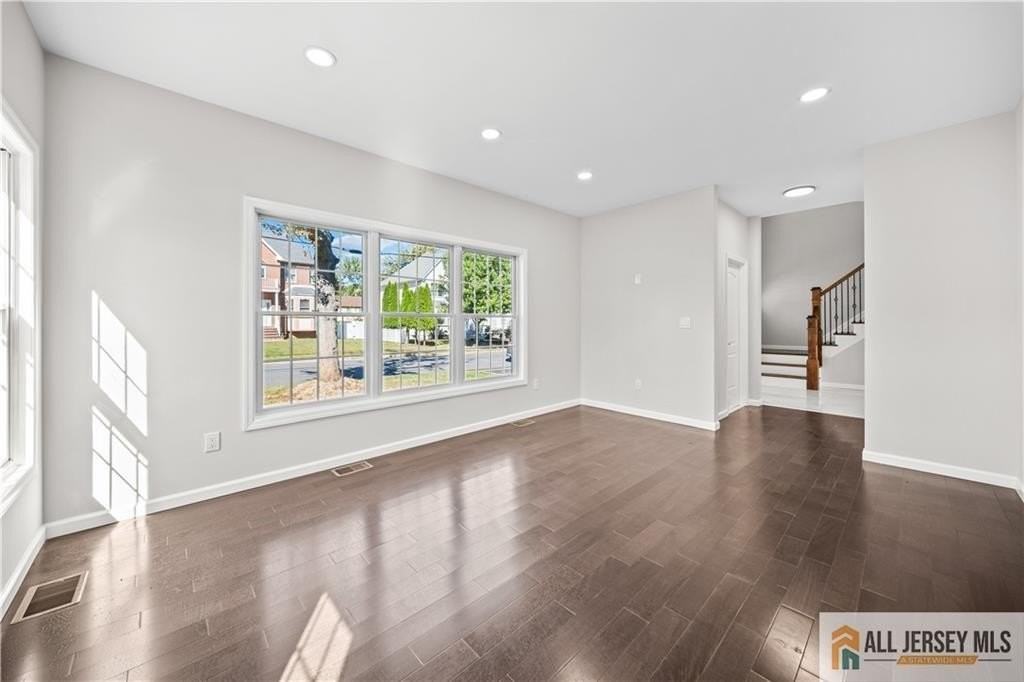 7 Mount Pleasant Ave - Photo 7 of 44