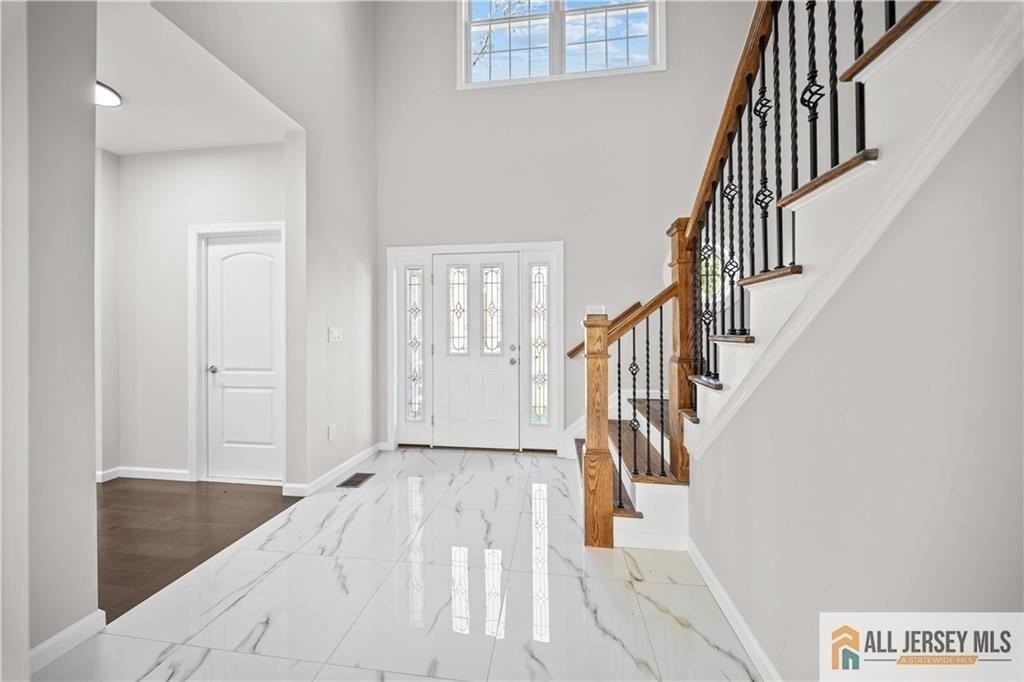 7 Mount Pleasant Ave - Photo 4 of 44