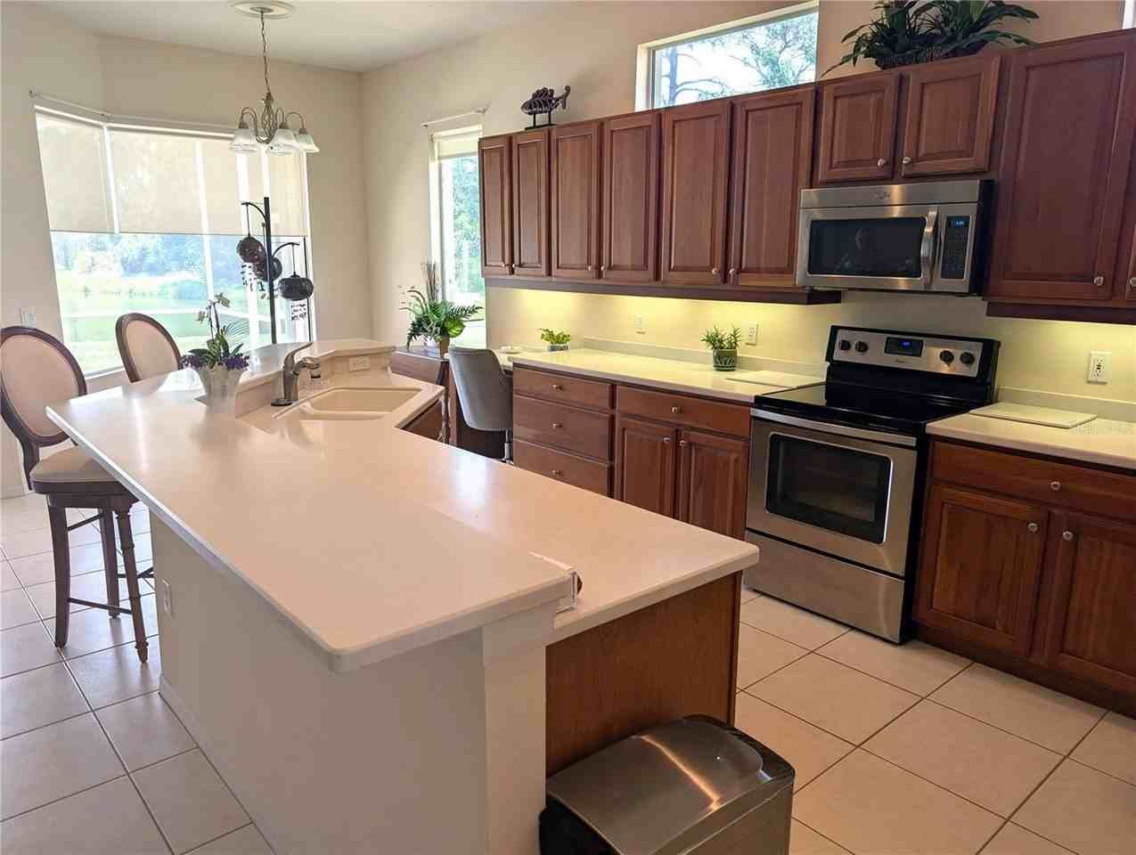 4406 Reflections Pkwy - Photo 3 of 10