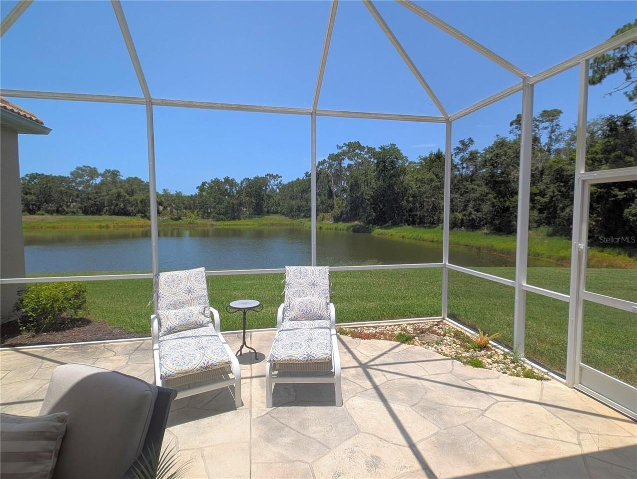 4406 Reflections Pkwy - Photo 7 of 10