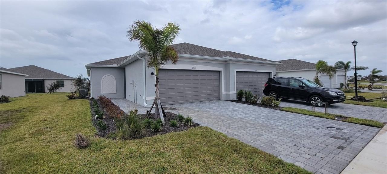 8716 Saint Kitts Cir