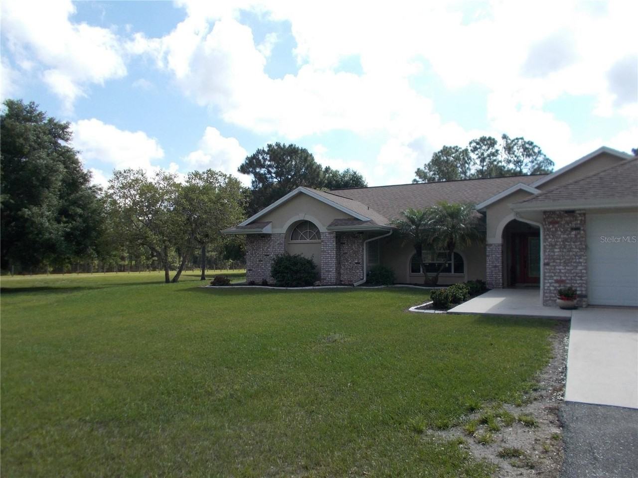 6960 Malton St - Photo 2 of 32