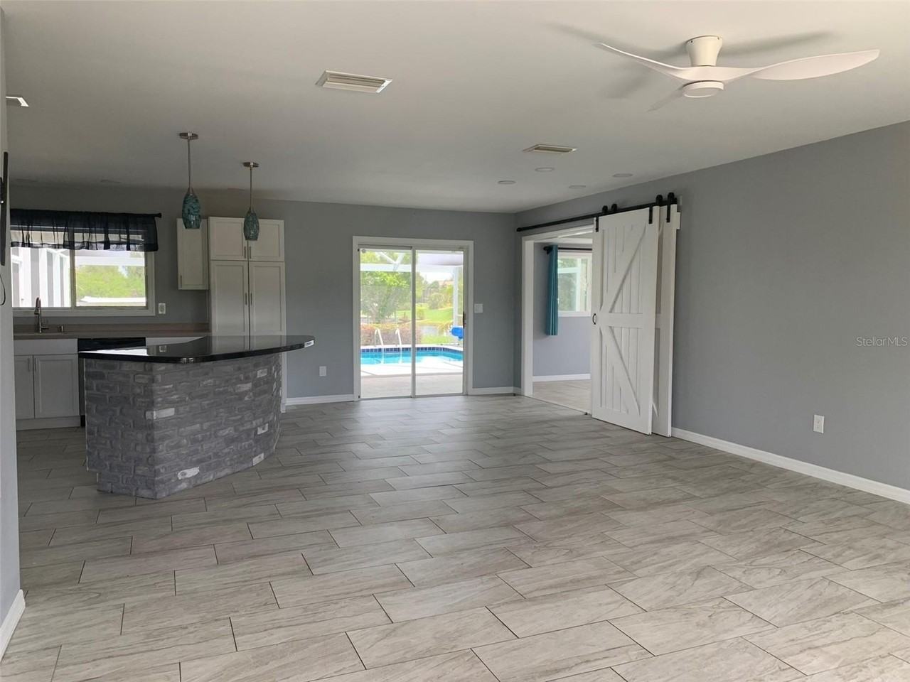 9500 Attica Cir - Photo 4 of 31