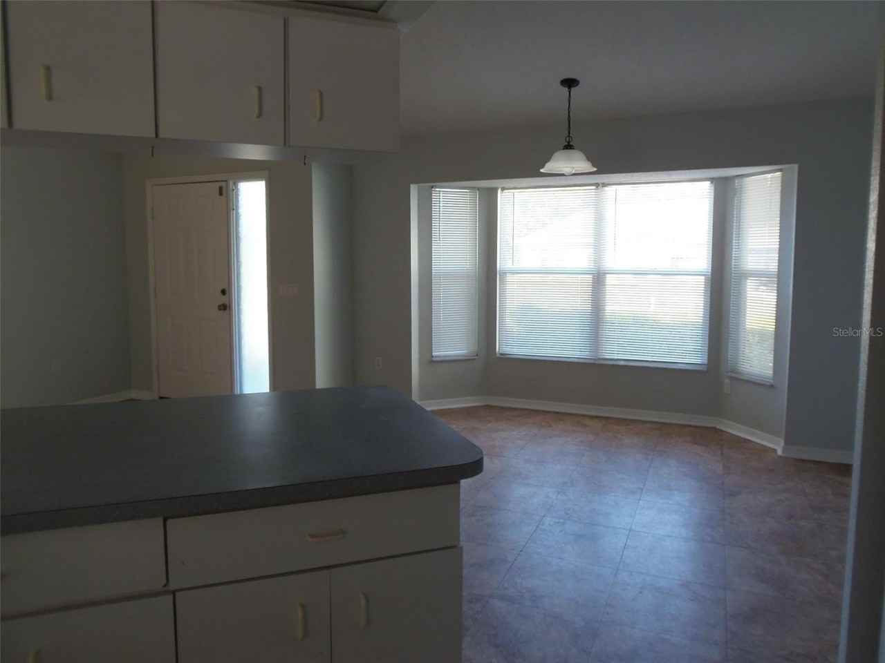 2420 Dumont Ln - Photo 7 of 21