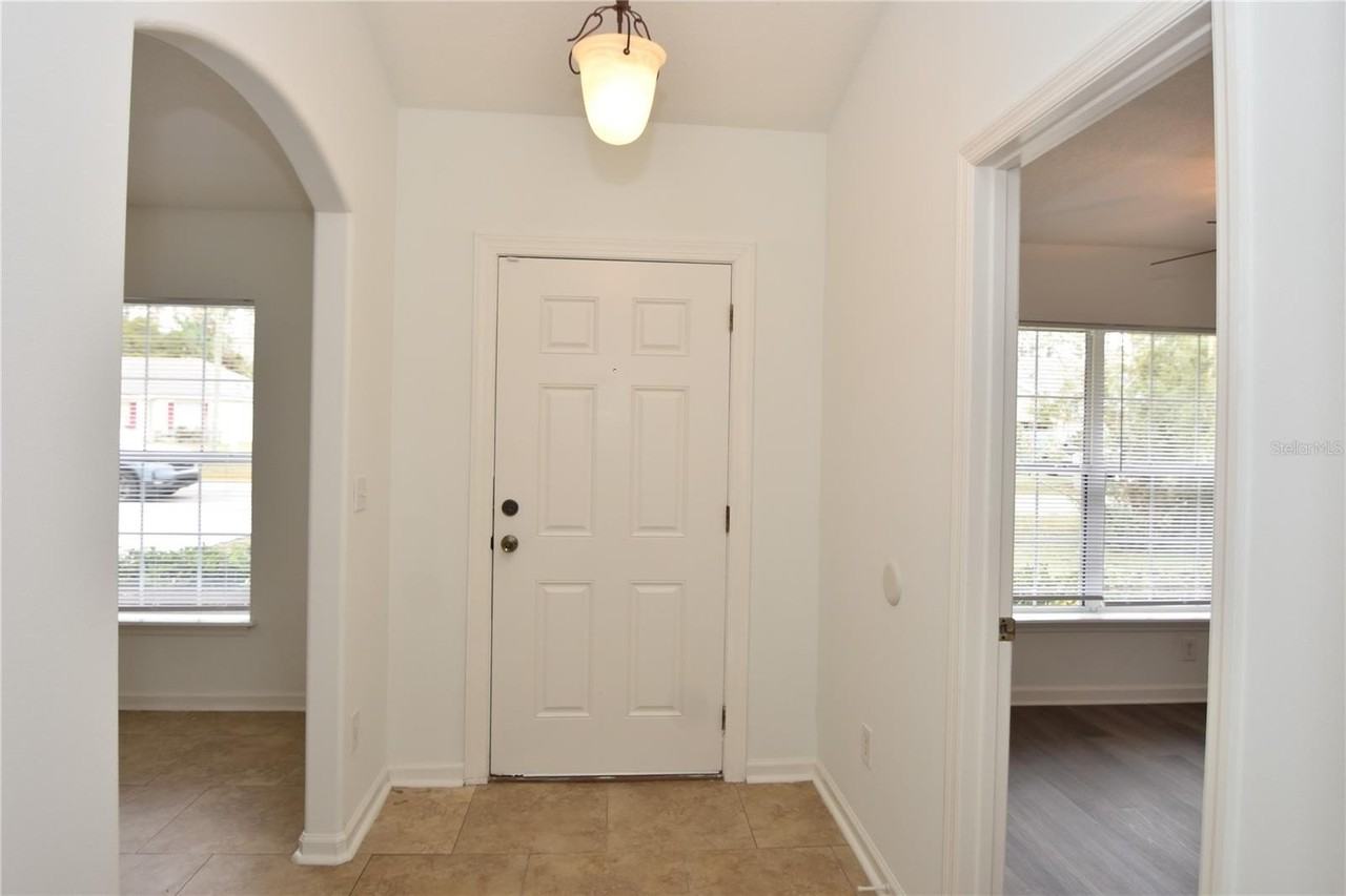 3 Seward Trl E - Photo 3 of 36