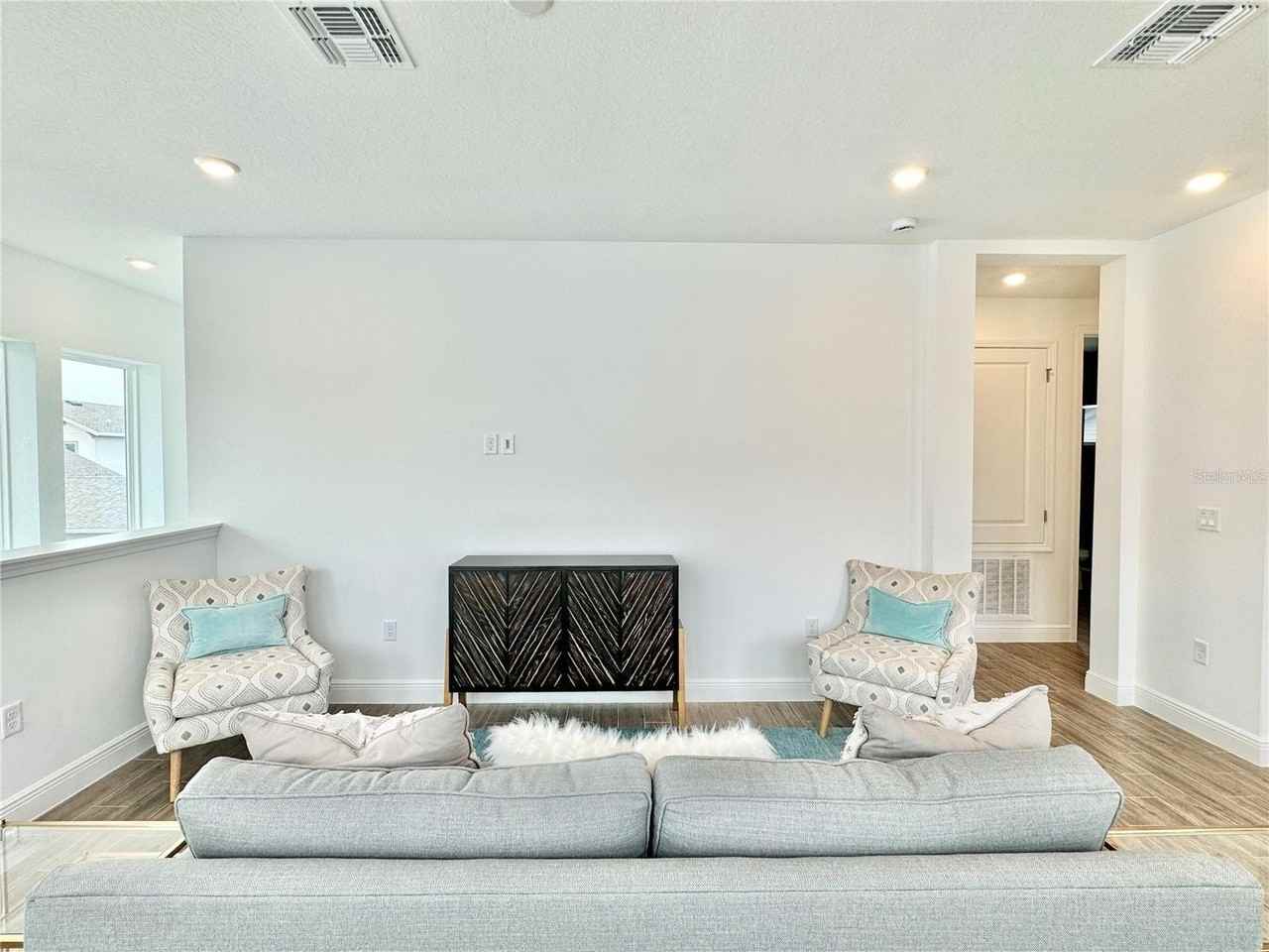 13442 Leggett Aly - Photo 6 of 40