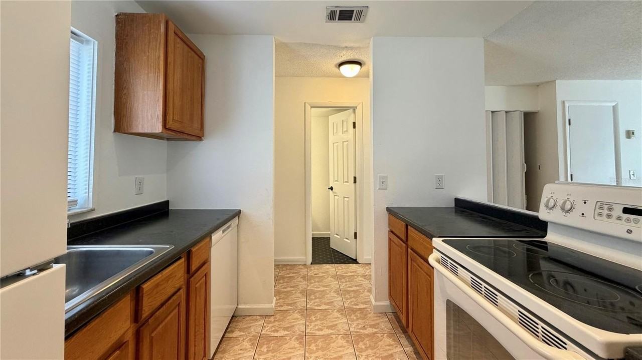 5515 Decatur St - Photo 5 of 26