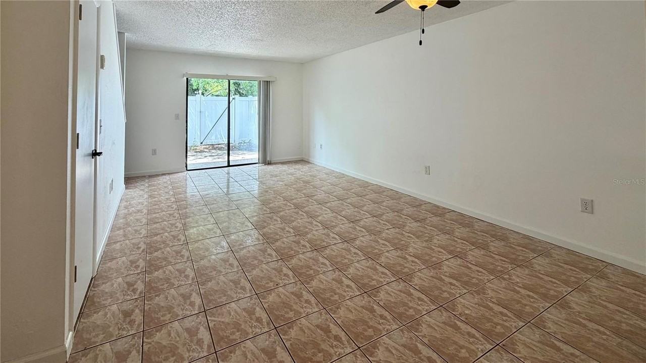 5515 Decatur St - Photo 6 of 26