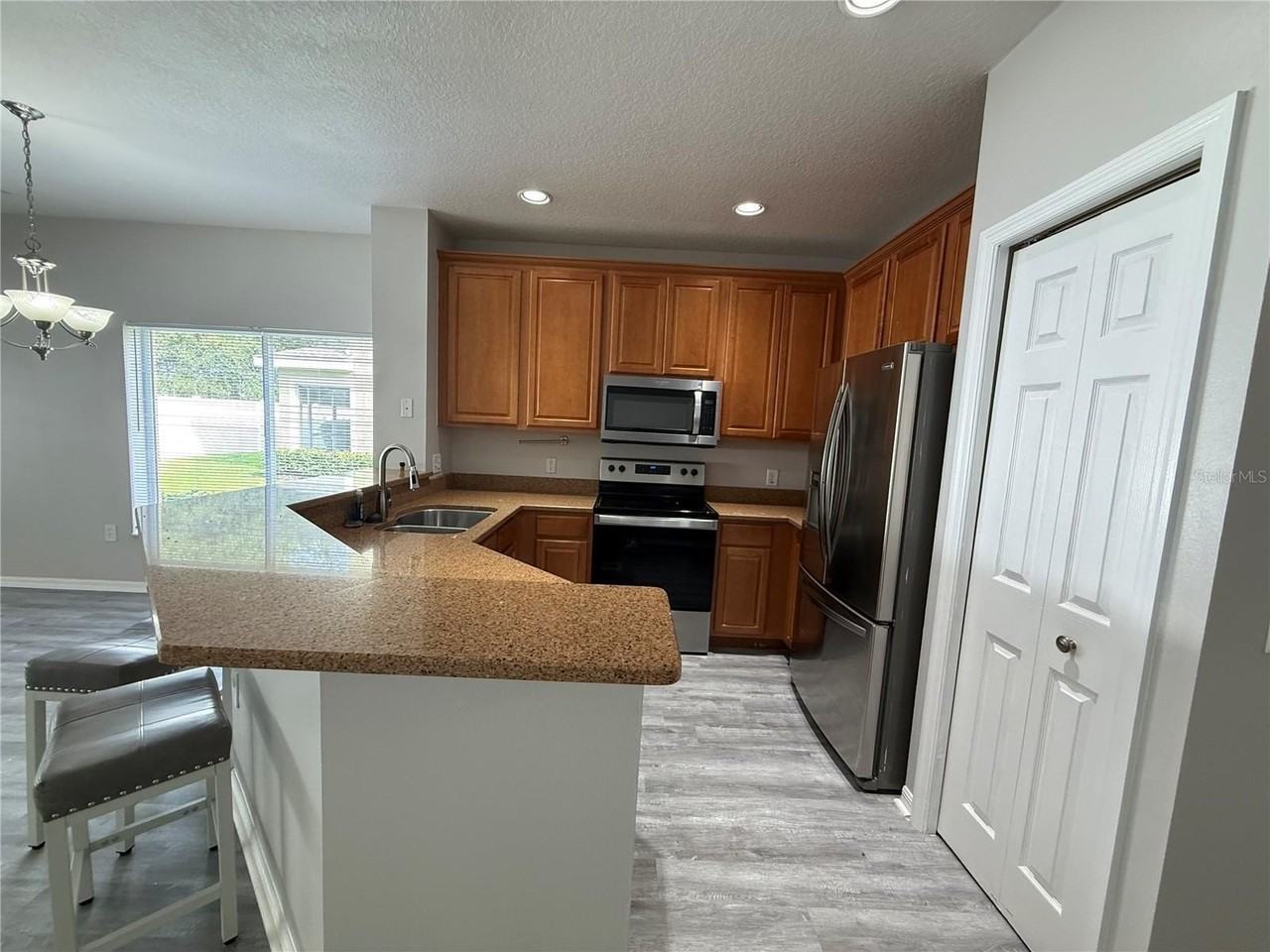 20460 Needletree Dr - Photo 7 of 28