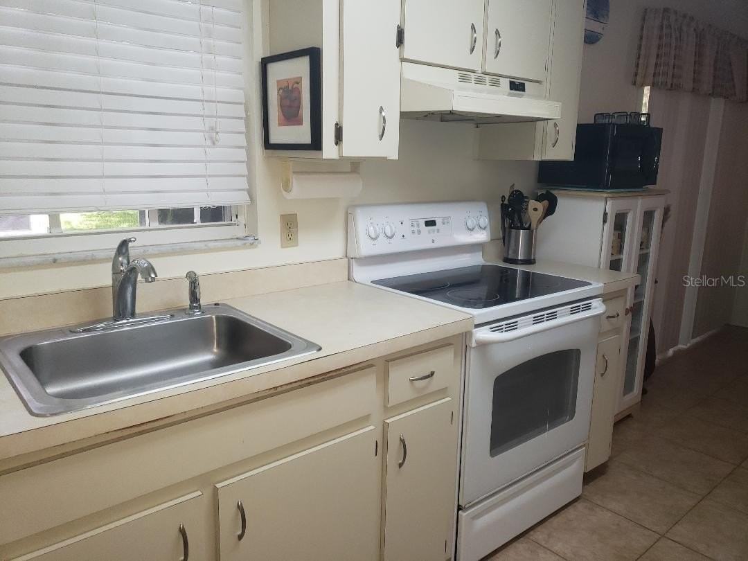 7912 Midway Drive Ter #T101 - Photo 4 of 10