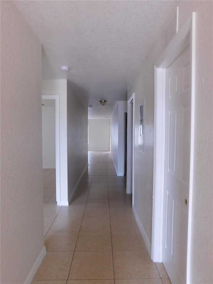 756 Camel Ct - Photo 2 of 18