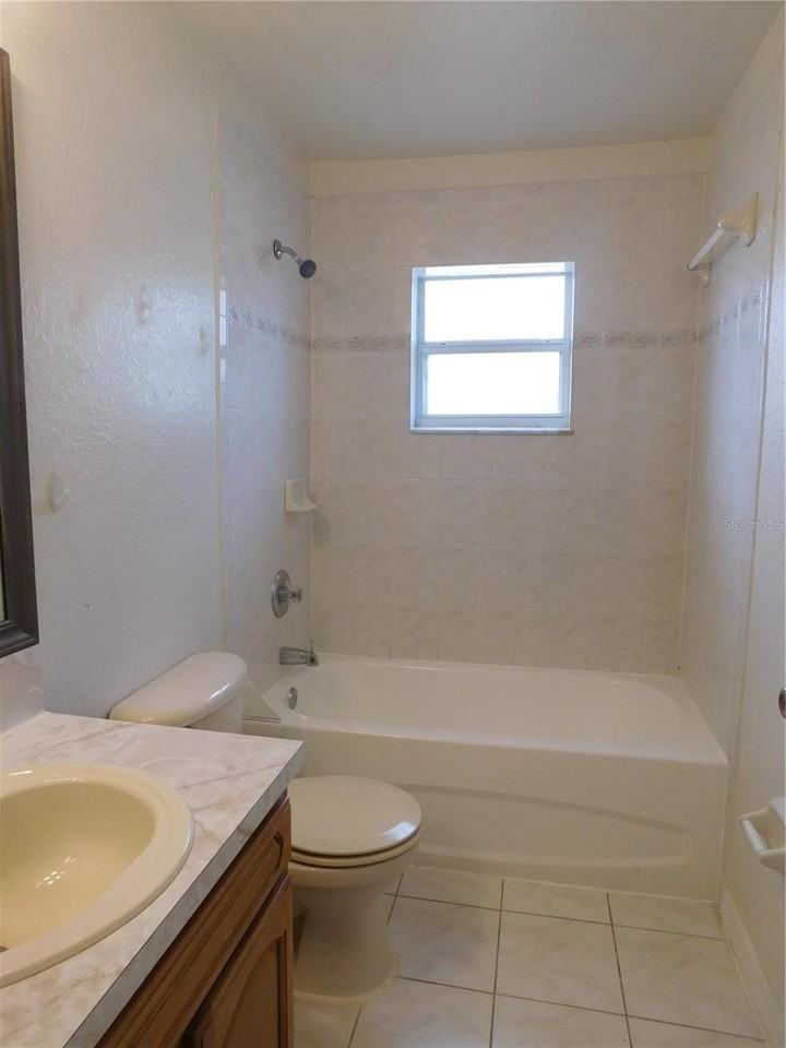 756 Camel Ct - Photo 7 of 18