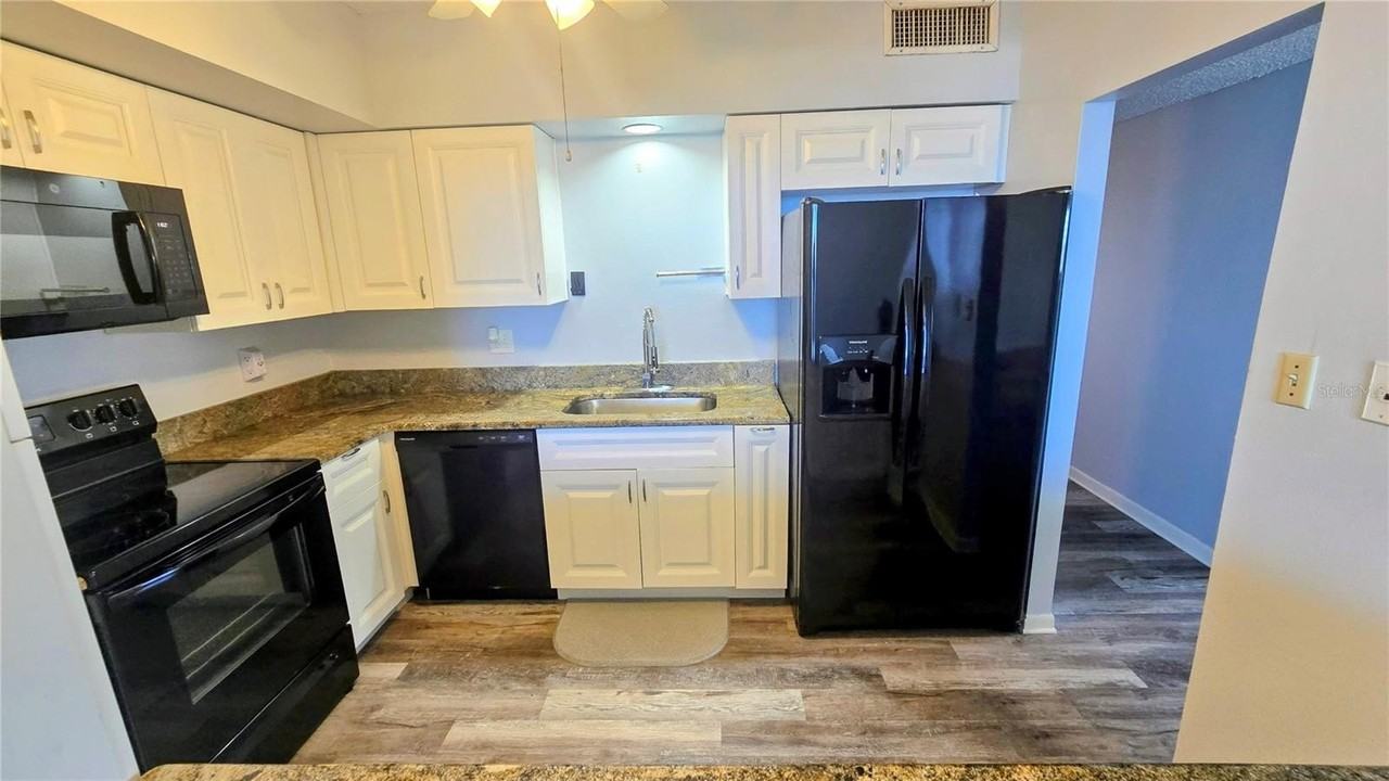 30 Turner St #704 - Photo 7 of 16