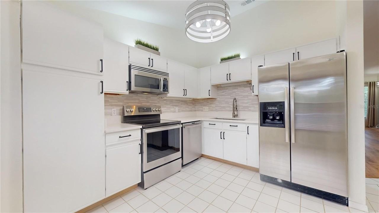 315 S Edison Ave #15 - Photo 3 of 27
