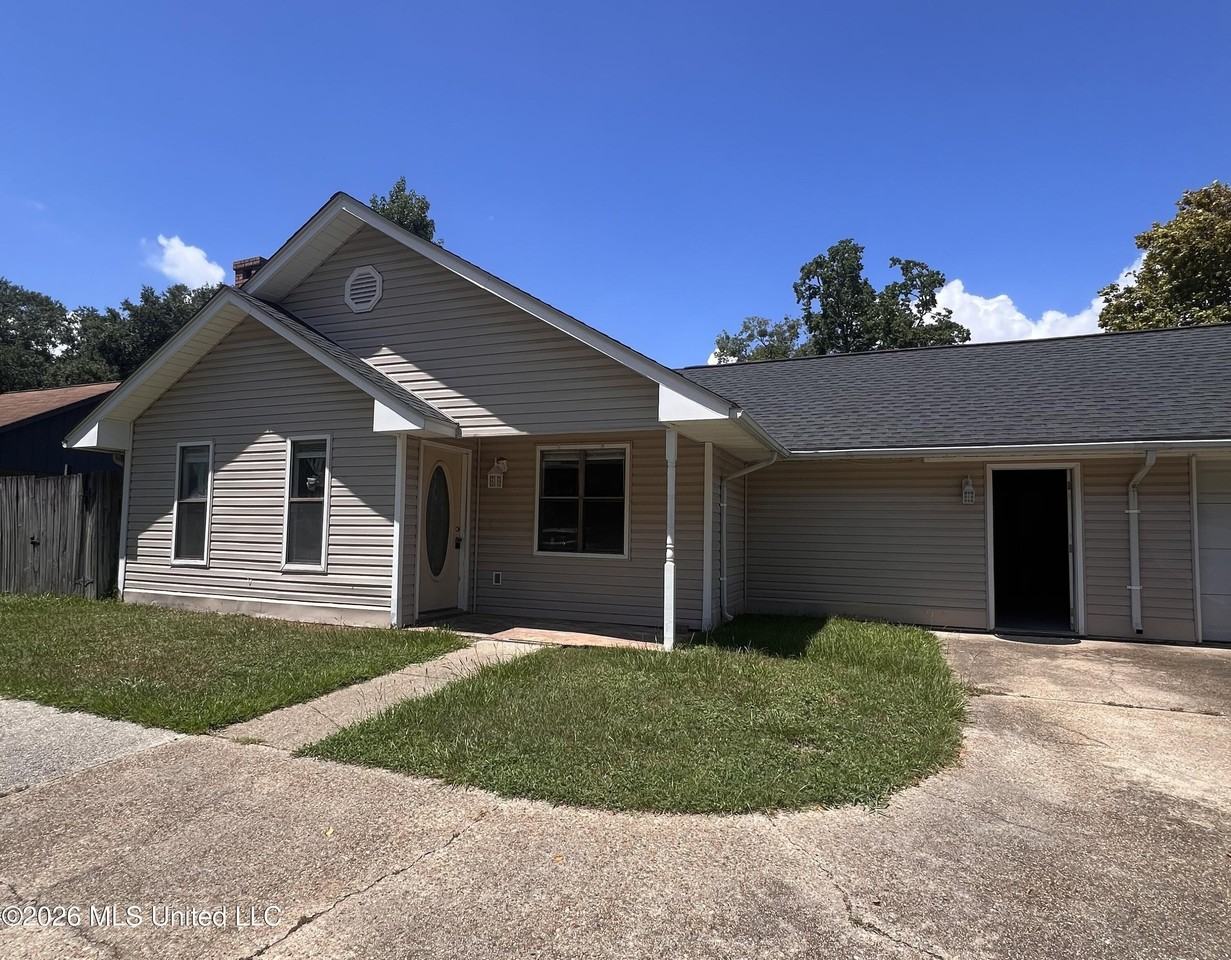 19224 Pineville Rd - Photo 2 of 23