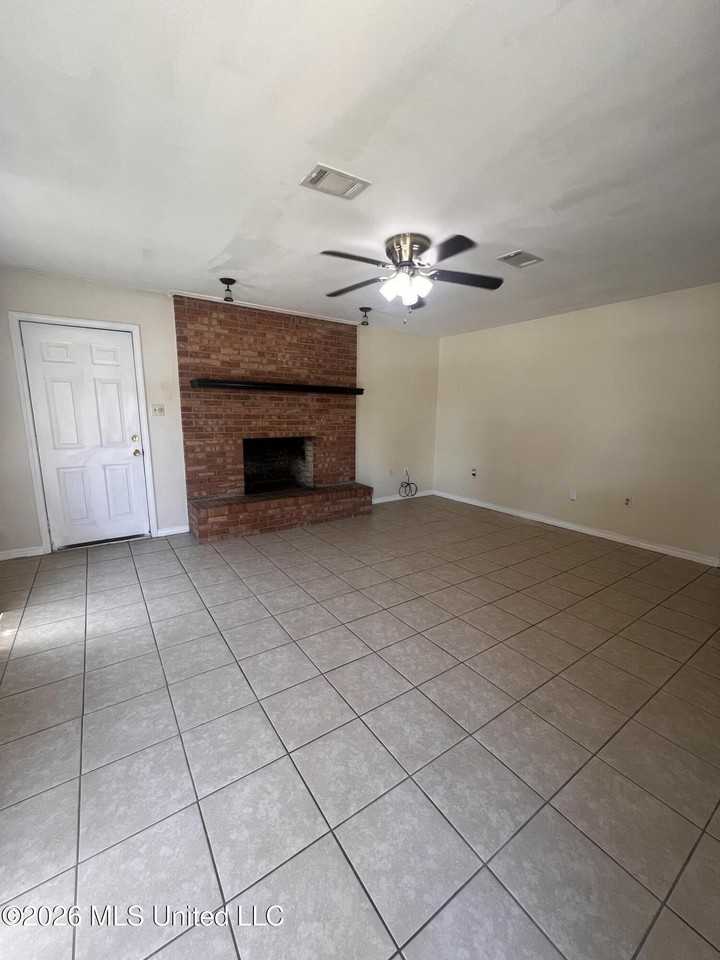 19224 Pineville Rd - Photo 4 of 23