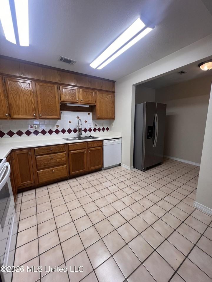 19224 Pineville Rd - Photo 7 of 23