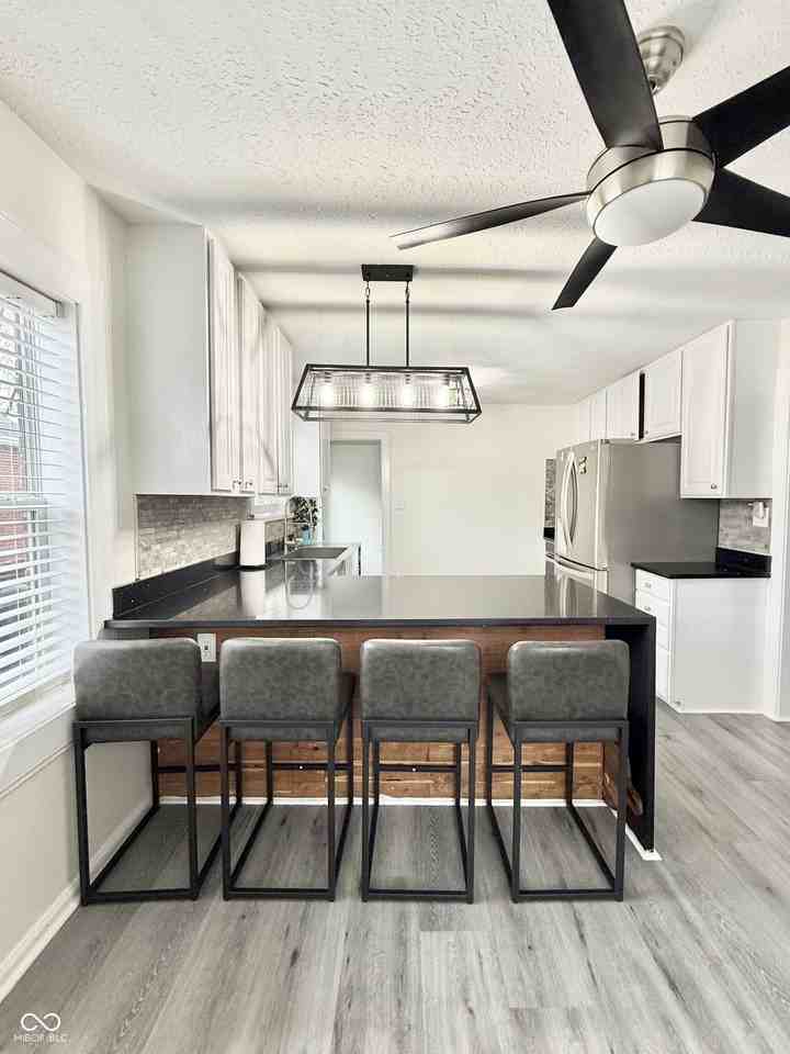 3310 N Keystone Ave - Photo 6 of 34