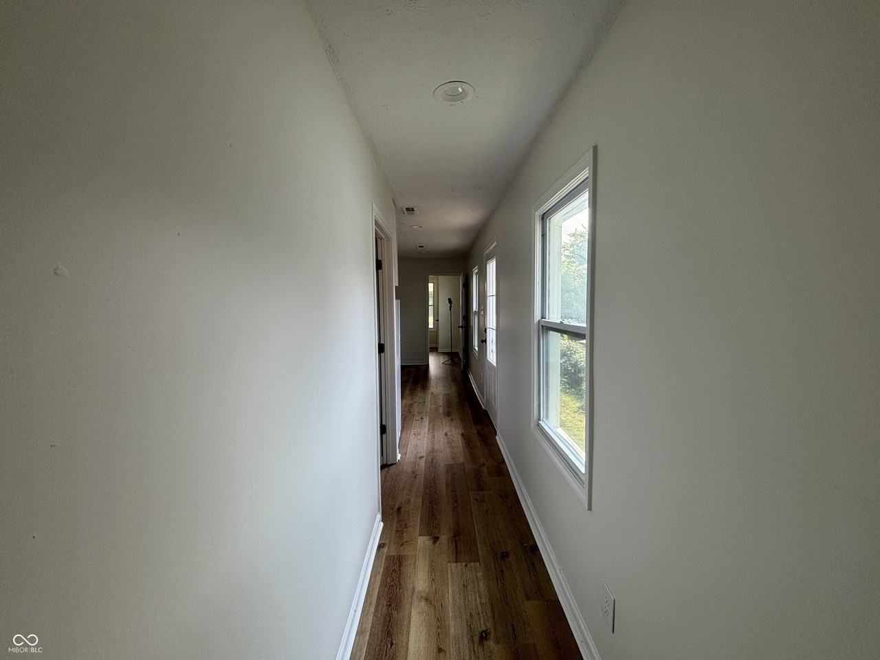 2322 Paris Ave - Photo 4 of 8
