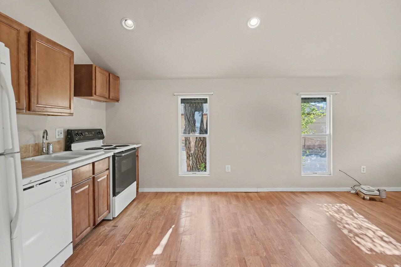 3602 W Colorado Ave #1-2 - Photo 4 of 33