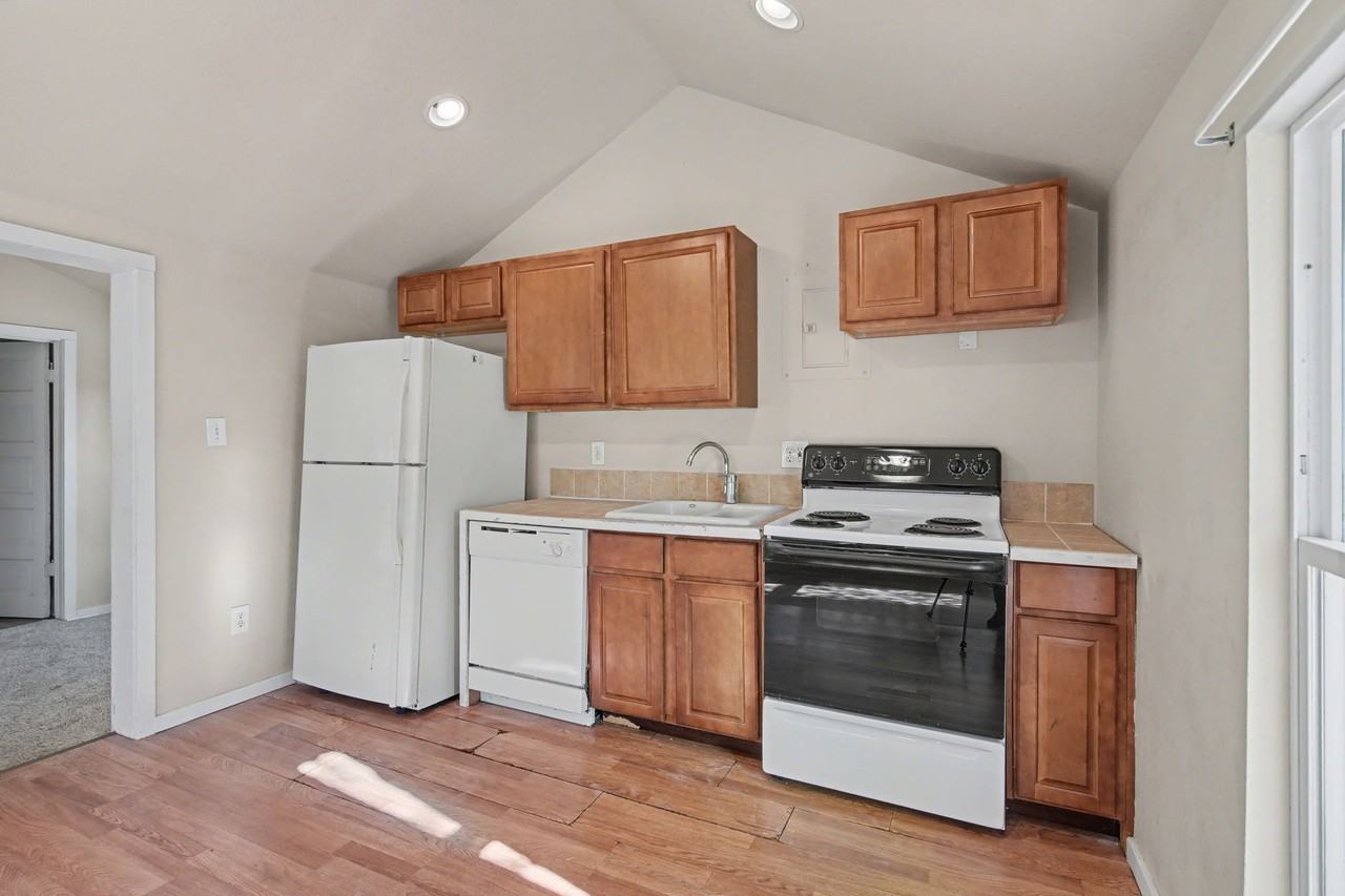 3602 W Colorado Ave #1-2 - Photo 6 of 33