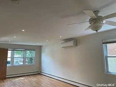 317 E Olive St - Photo 4 of 5