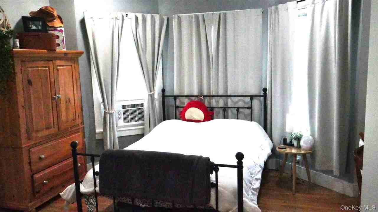 42 Taylor Ave - Photo 7 of 11