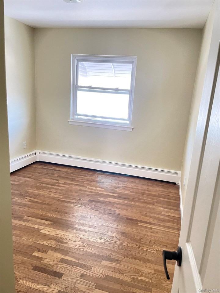 3435 Ely Ave #2 - Photo 7 of 11