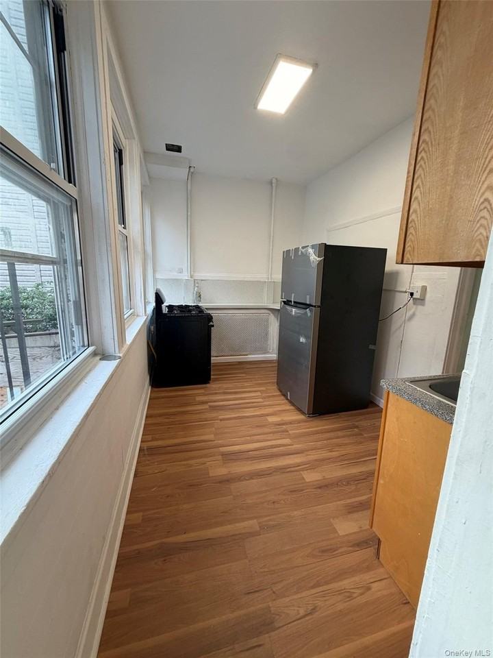 78 Maple St #1FL - Photo 6 of 10