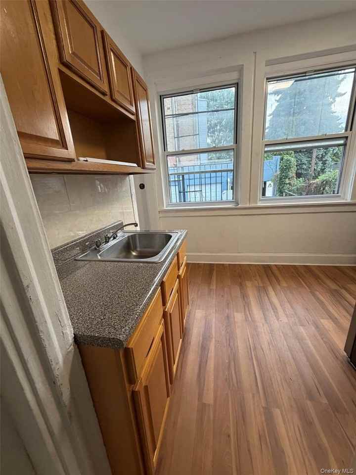 78 Maple St #1FL - Photo 7 of 10