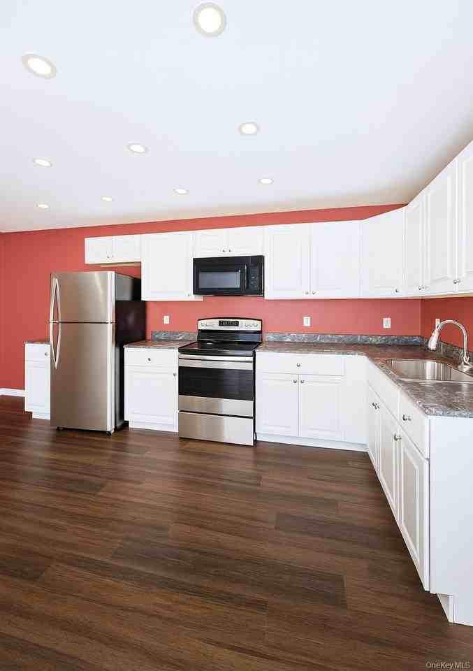 420 Broadway #3 - Photo 2 of 5