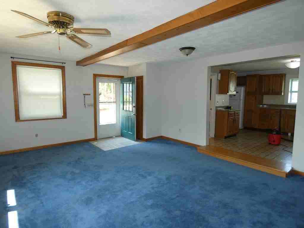 116 Pearl St #1 - Photo 3 of 10