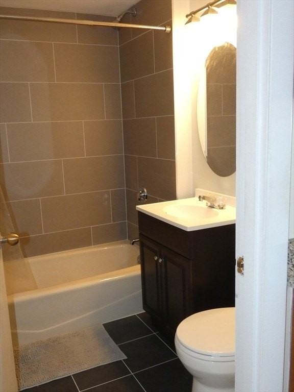 116 Pearl St #1 - Photo 5 of 10