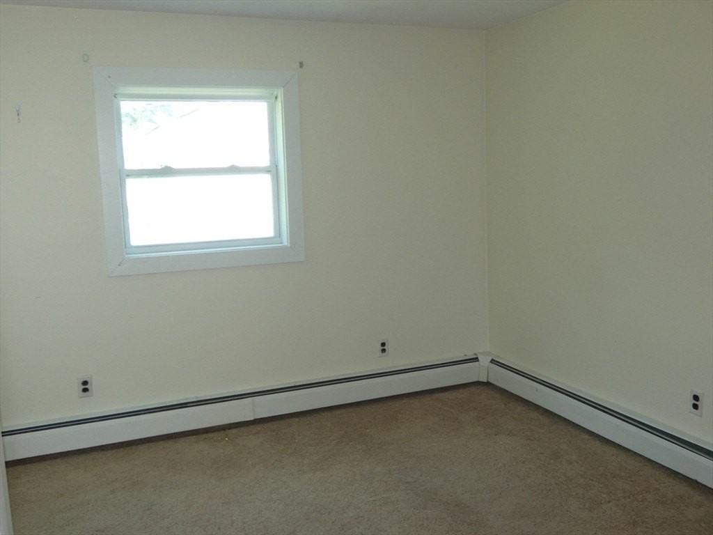 116 Pearl St #1 - Photo 7 of 10