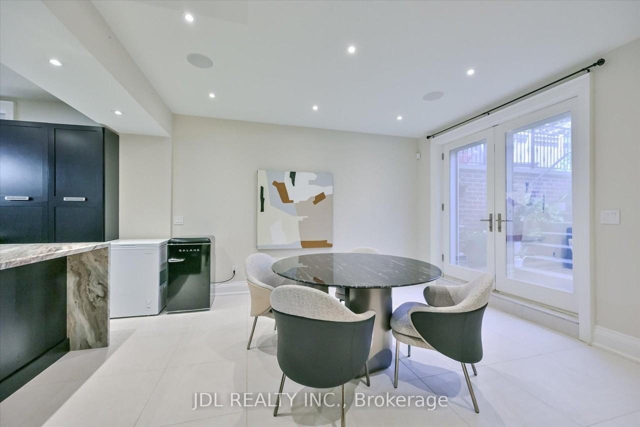 38a Doverwood Court - Photo 5 of 48