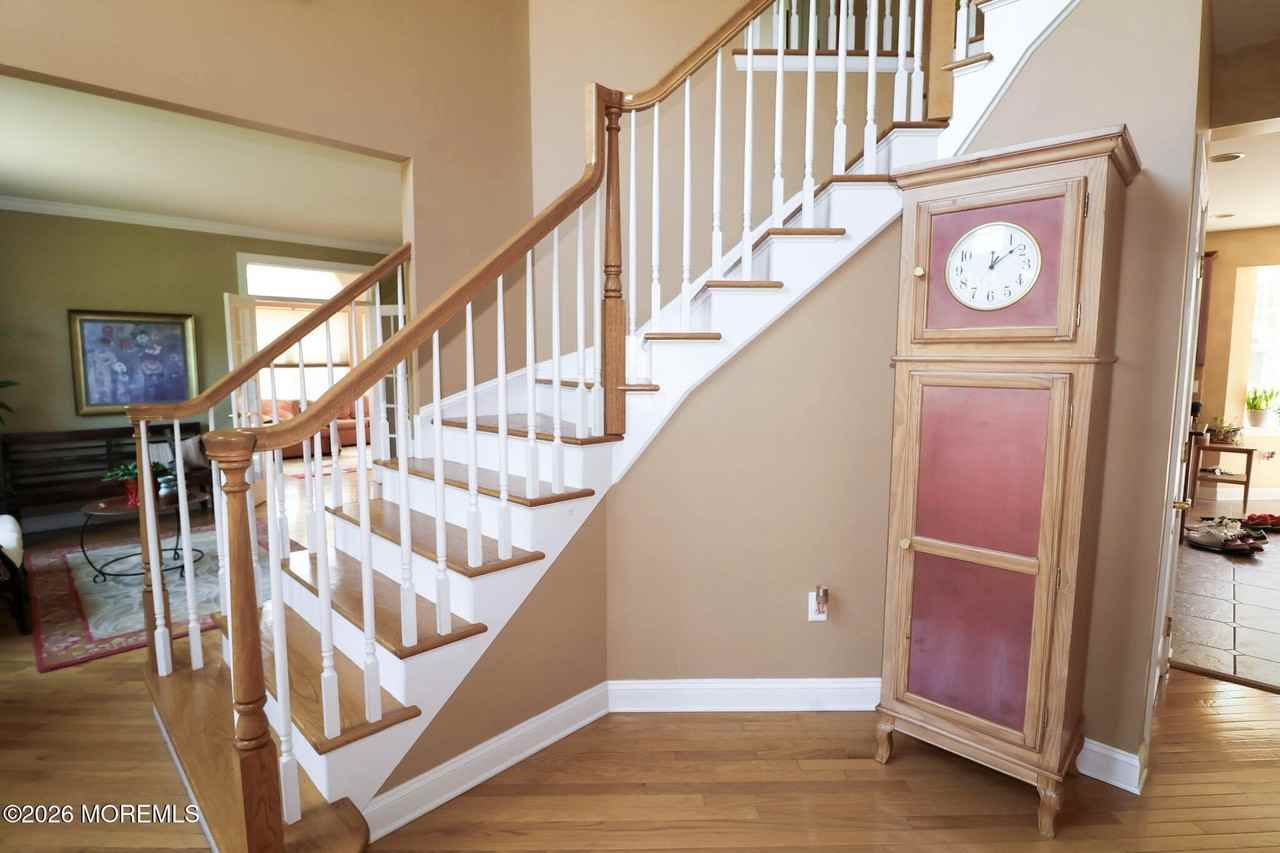 10 Emily Rd - Photo 7 of 32