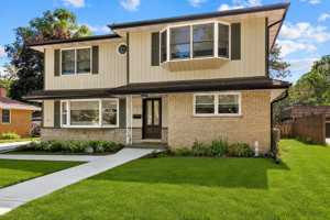 featured image of 3N425 N Howard Ave
