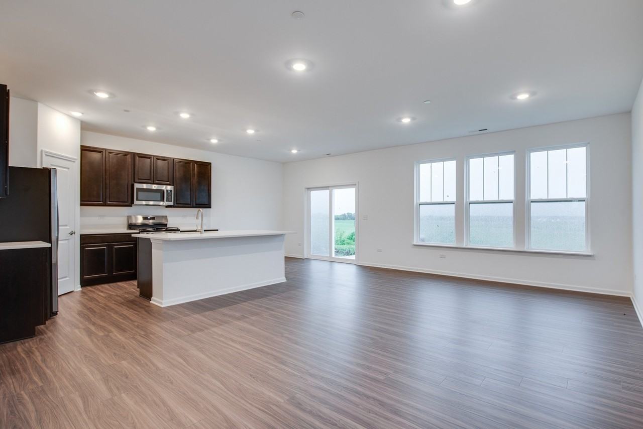 235 Cooney Way - Photo 2 of 17